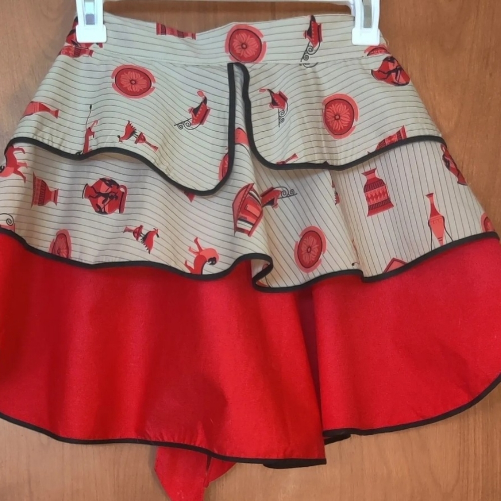VINTAGE HALF APRON DOUBLE PEPLUM INSIDE POCKETS RED WHITE BLACK 17" ESTATE